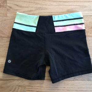 Lululemon short size 4